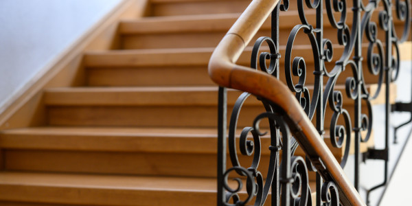 Pintar Fachadas y Patios de Luces de Comunidades Vecinos / Propietarios Los Llanos de Aridane · Pintado de Pasillos, Escaleras y Zonas de Tránsito